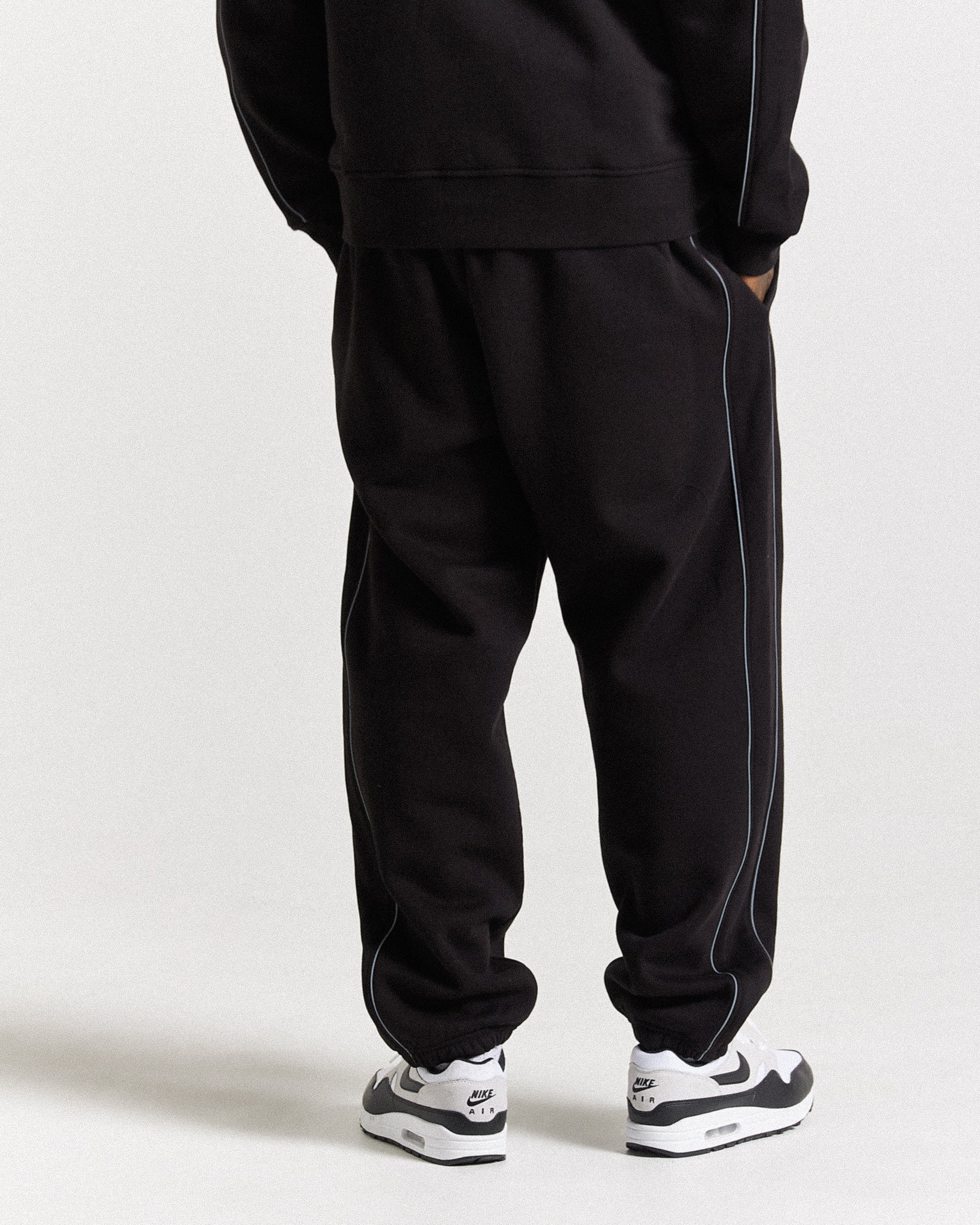 Cypher Oversized Jogger - Black/Reflective