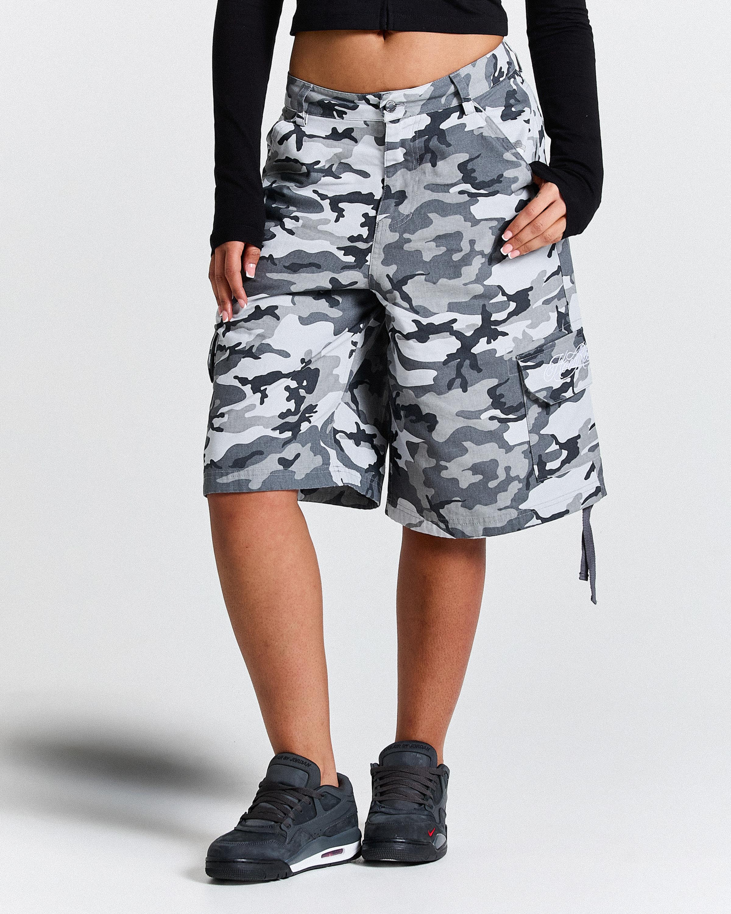 Field Oversized Cargo Woven Jort - Grey Camo