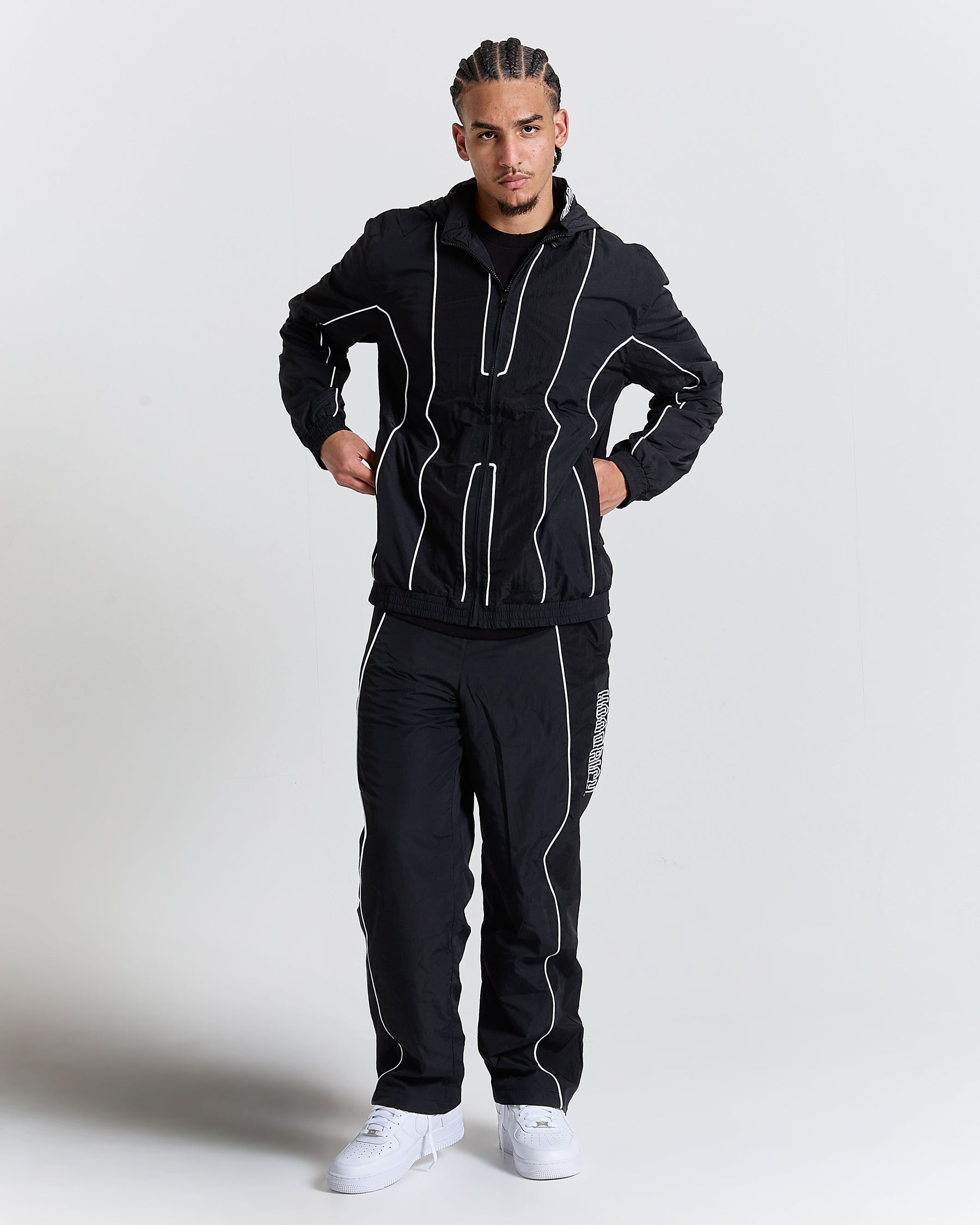 Chaser H Panel Windbreaker - Black