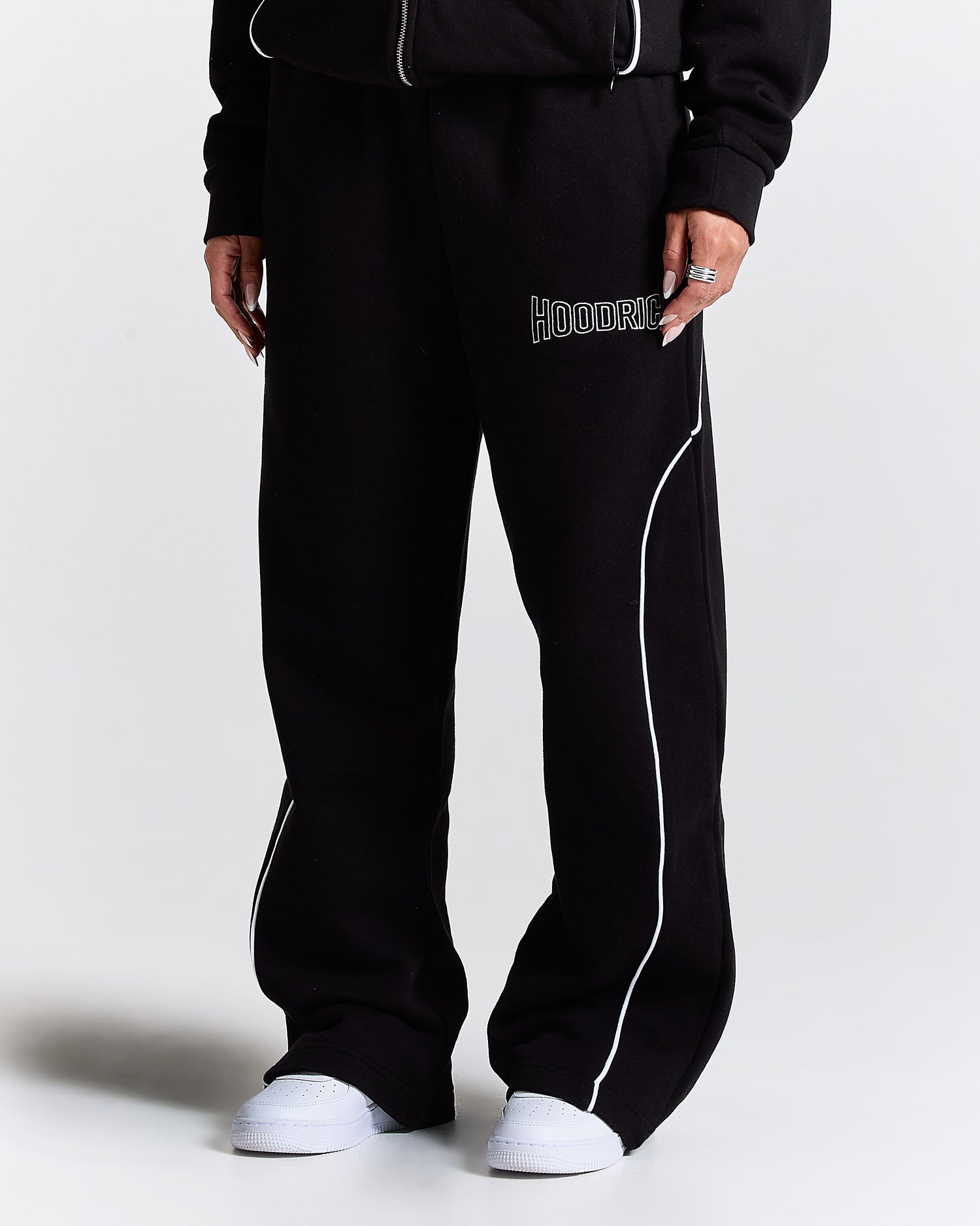Trace Oversized Jogger - Black
