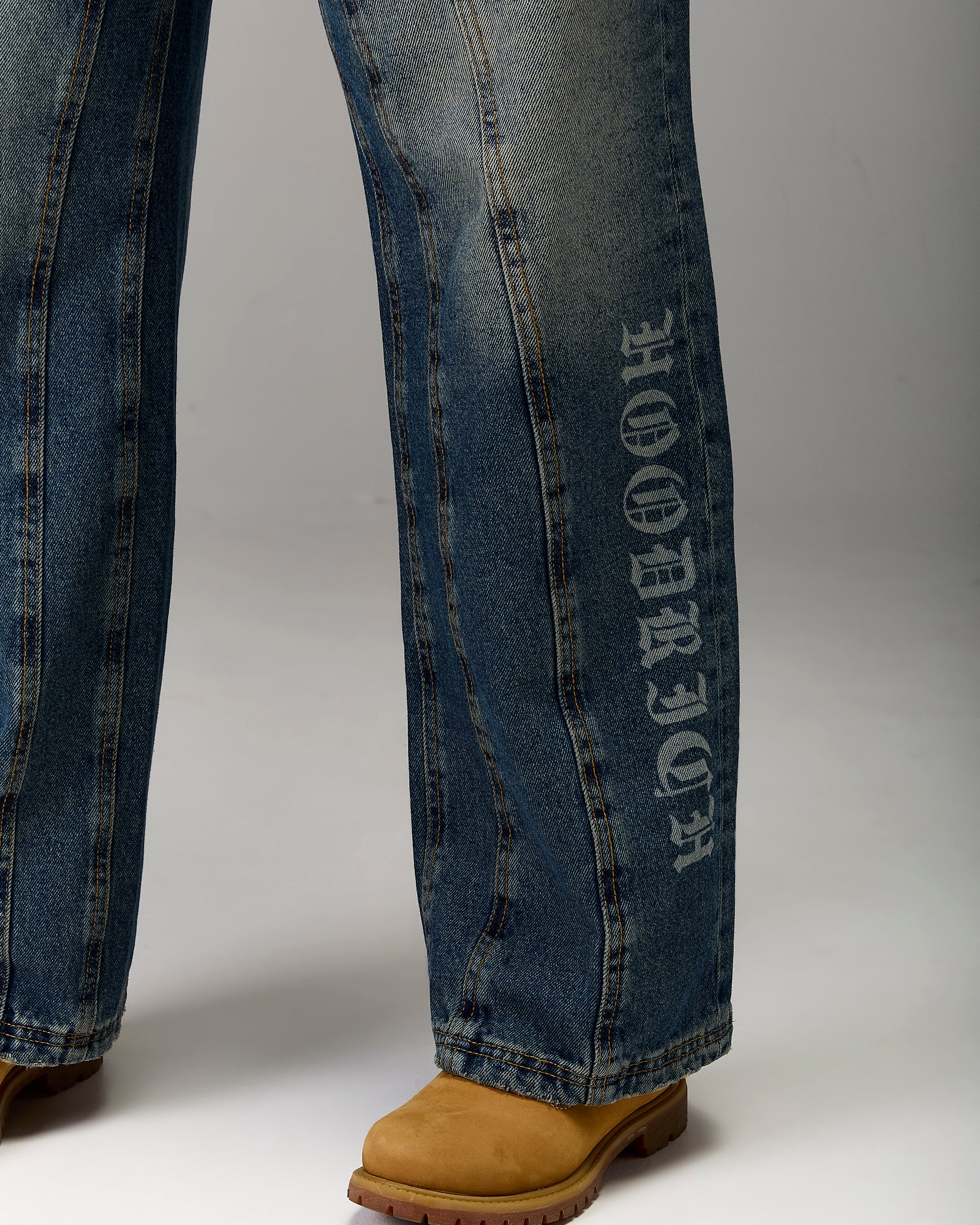 The Winner's Circle Snowdrift Wide Leg Jeans - Dirty Wash