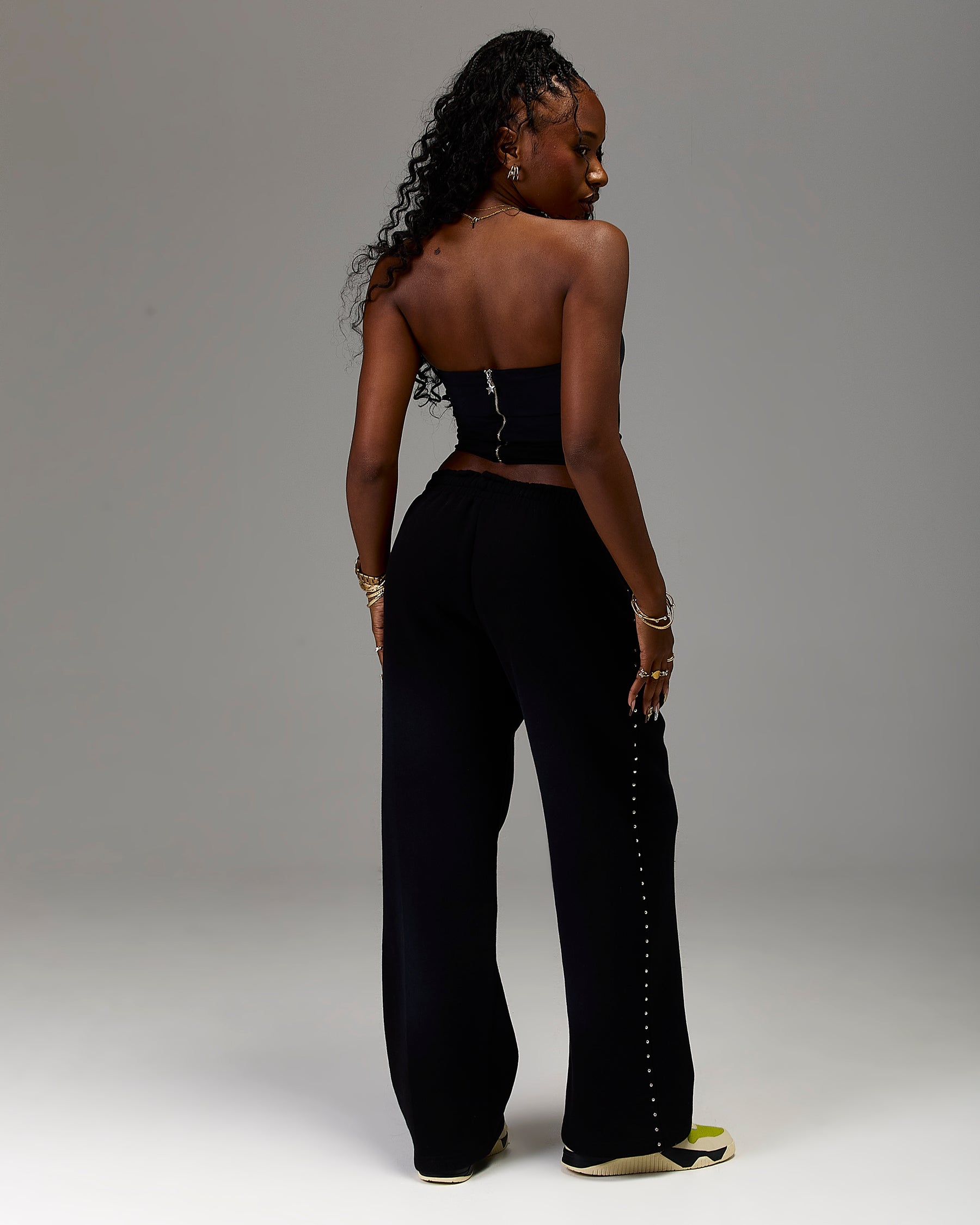 The Winner's Circle Aspen Wide Leg Joggers - Black