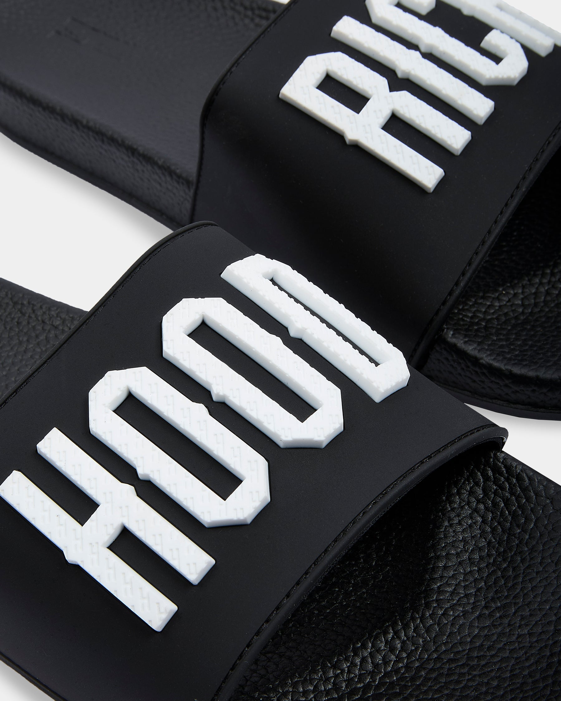 Core Sliders - Black/White