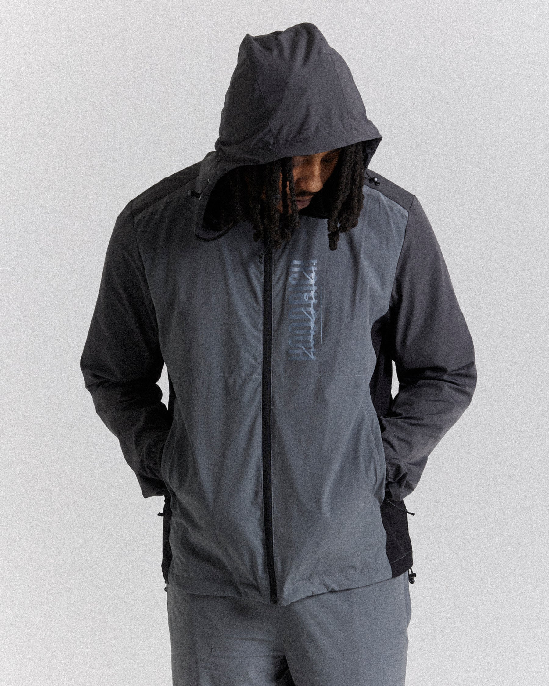 Momentum Woven Jacket - Grey