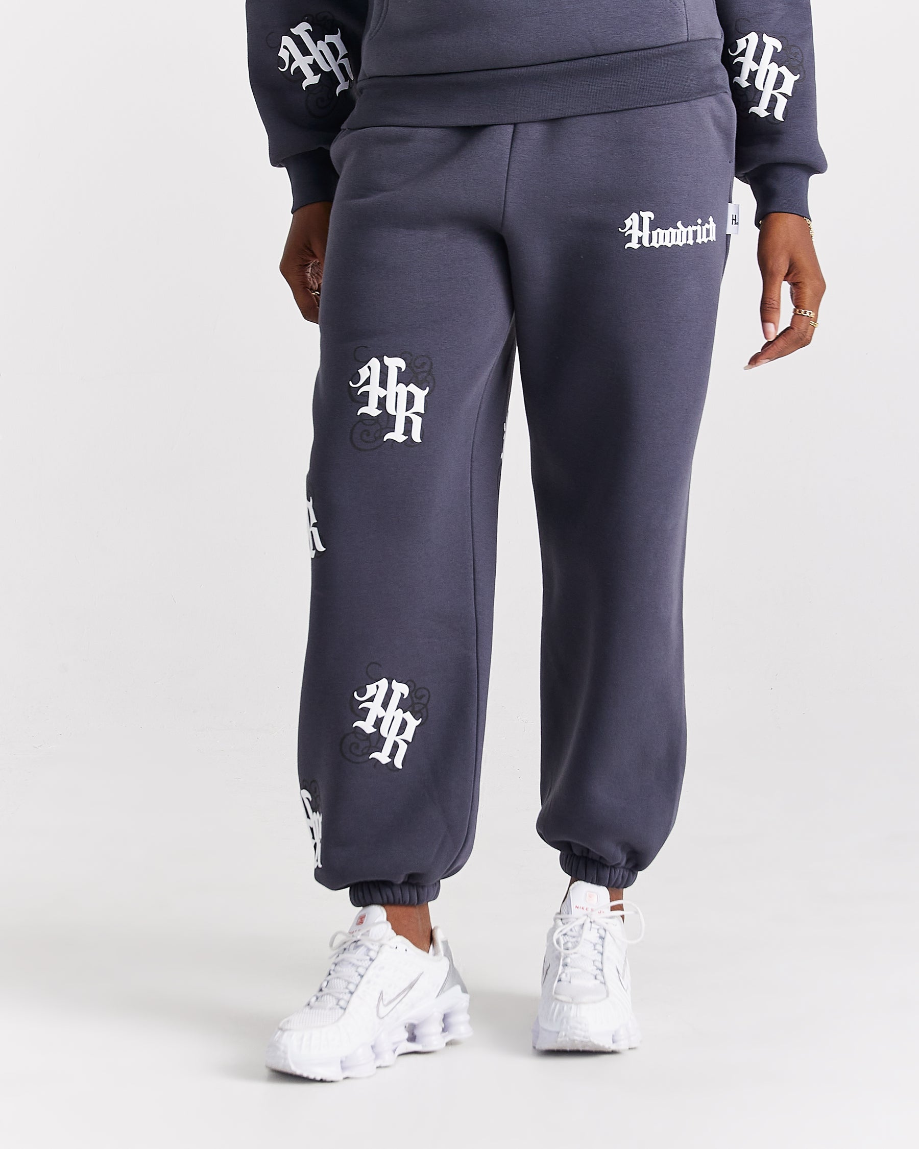 Onyx Oversized Joggers - Grey/White
