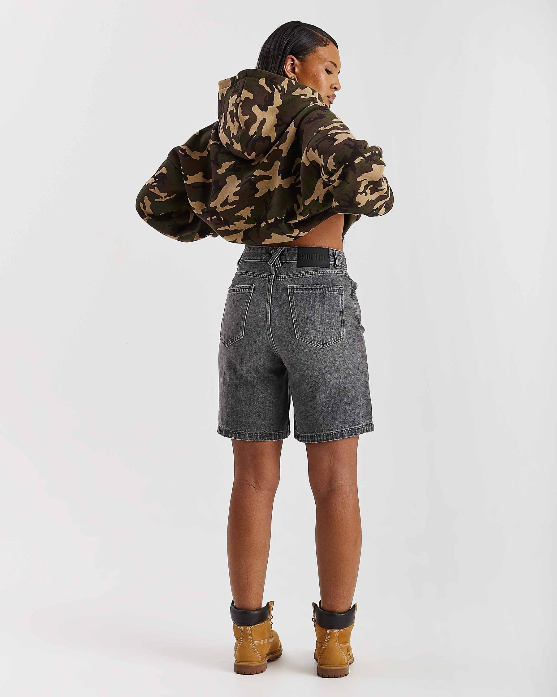Solace Denim Jort - Washed Grey