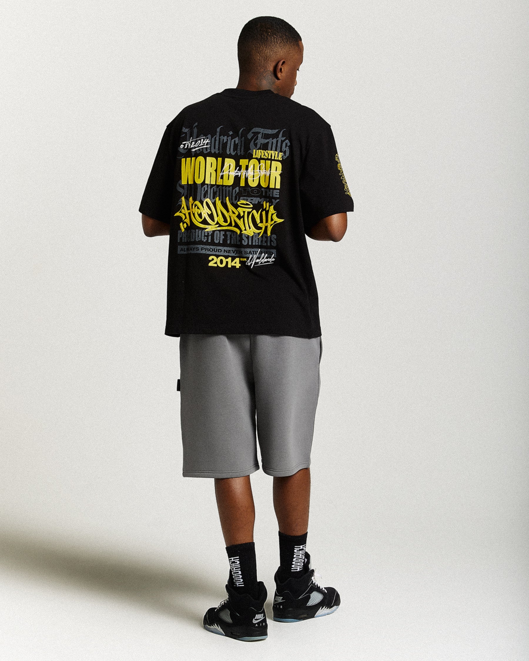 Stamp Tour Oversized Shorts - Grey/Black/Yellow
