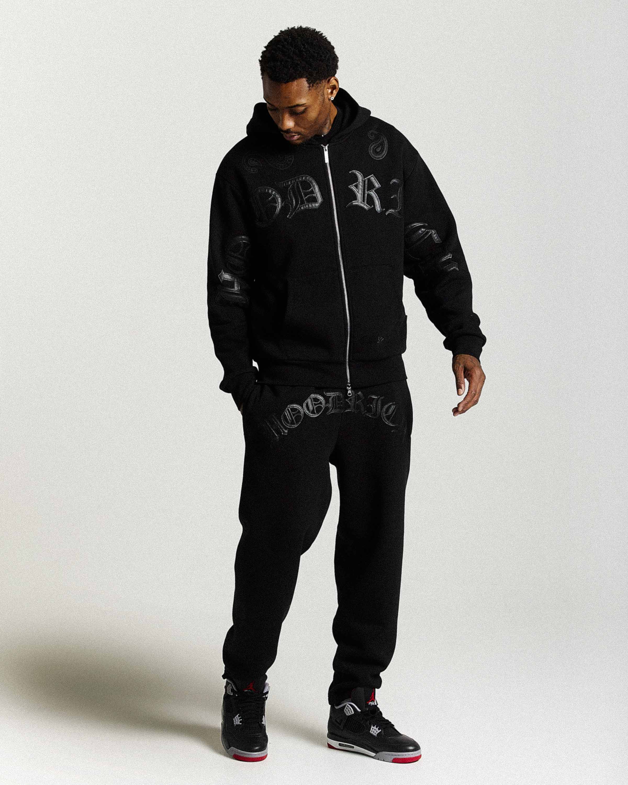 HIROKI TSUZUKI FULL ZIP HOODIE ブラック パーカー FULL ZIP HOODIE – YZ