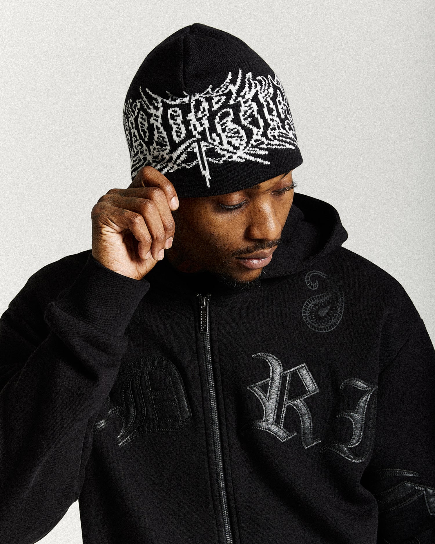 Spectral Fitted Knit Beanie - Black/White
