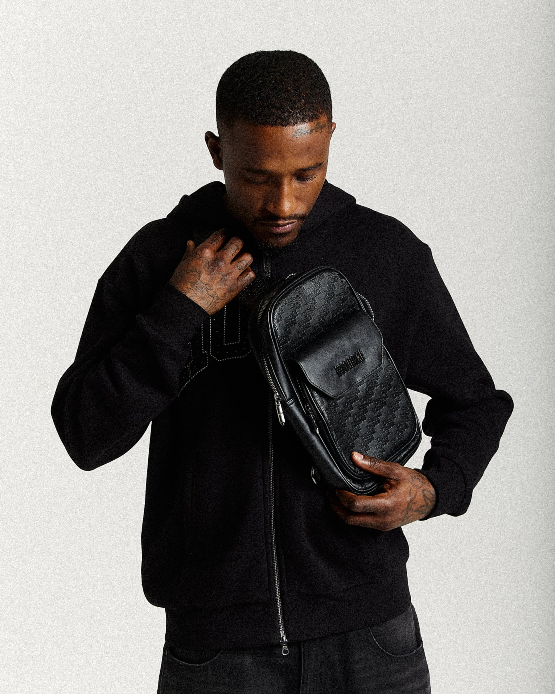 Carbon Sling Bag - Black