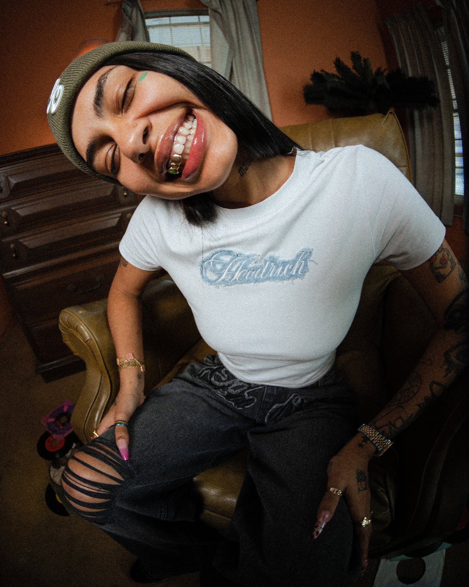 Script Slim Fit Tee - White/Light Blue